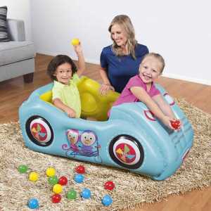 Detské nafukovacie autíčko Fisher-Price s loptičkami 119x79x51 cm